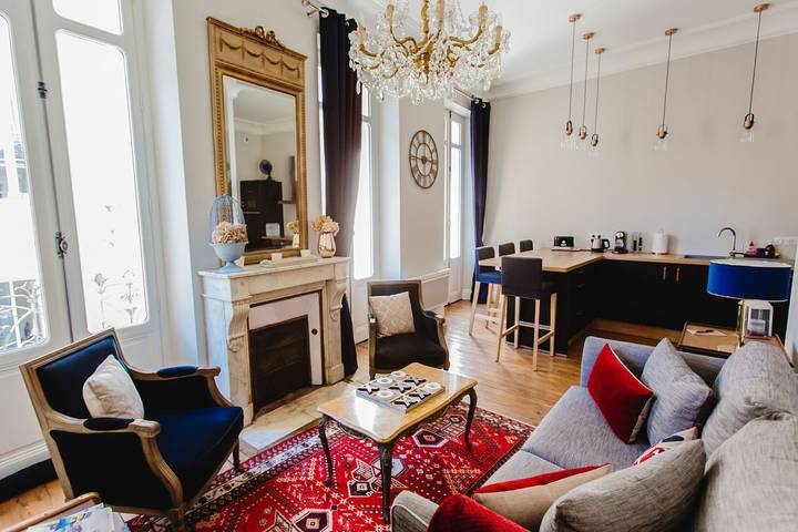 Villa for 2 people, with Balcony in Bordeaux