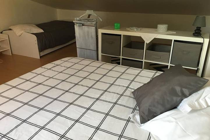 Location de vacances pour 6 personnes, avec balcon ainsi que piscine et jardin à Châteauneuf-Val-Saint-Donat - 2