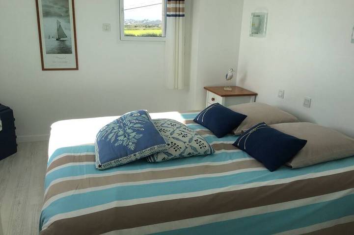 Location de vacances pour 6 personnes, avec terrasse et jardin à Primelin - 3