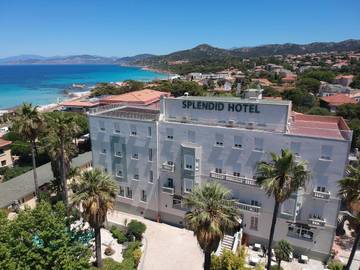 Hôtel pour 2 personnes, avec terrasse et piscine dans Office De Tourisme De L Ile Rousse