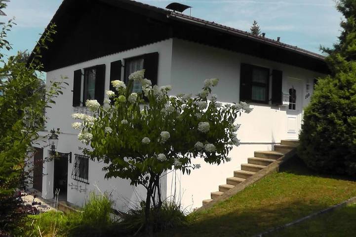Ferienhaus für 6 Personen, mit Garten und Balkon - 1