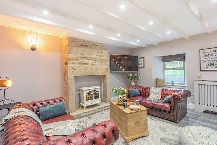 Cottage for 8 people, with hot tub and garden, with pets in Northumberland