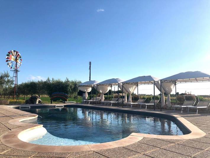 Apartahotel para 2 personas, con vistas además de jardín y piscina en Toscana