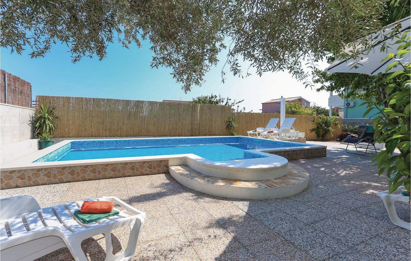 Ferienhaus für 12 Personen mit Terrasse in Kastel Novi, Kaštela