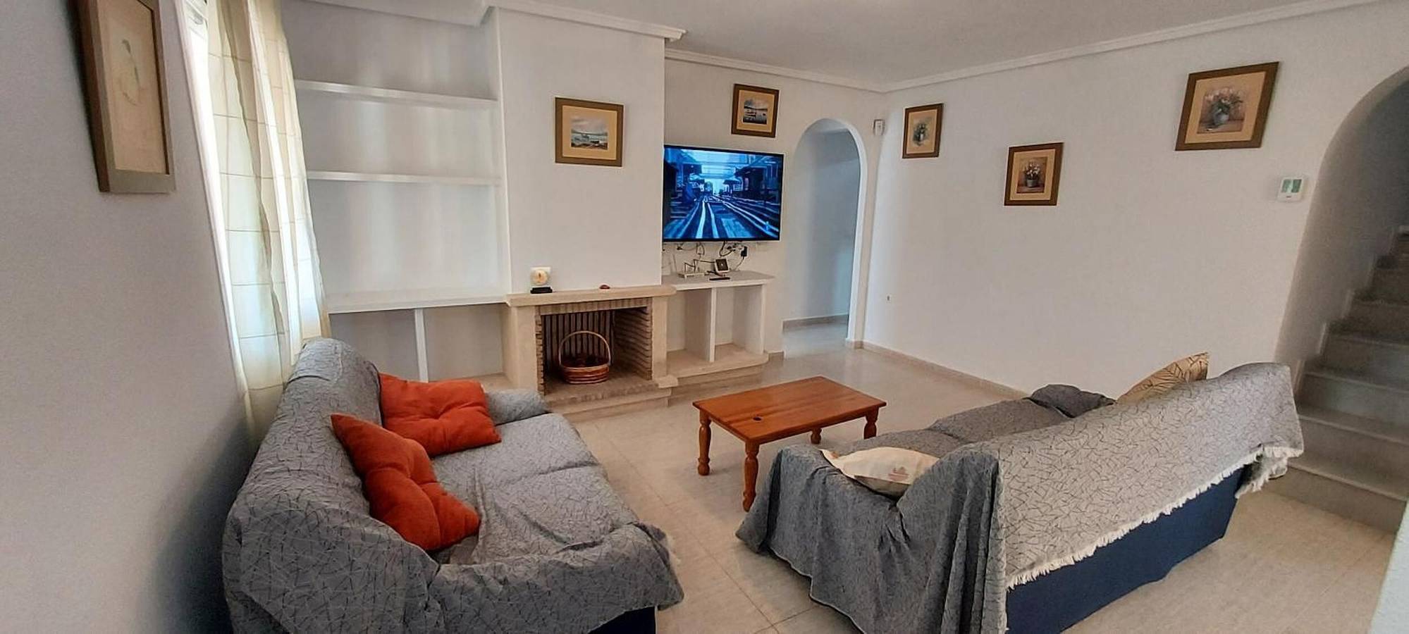 Villa 'Bélgica en Gran Alacant' con piscina privada, Wi-Fi y aire acondicionado in Santa Pola, Costa Blanca