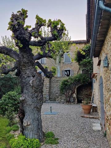 Gîte pour 4 personnes, avec piscine et jardin à Boisset-et-Gaujac