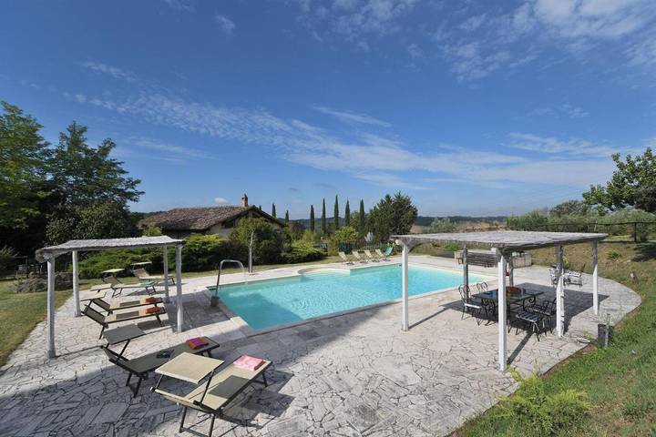 Villa per 8 persone, con Terrazza e Giardino nonché Piscina e Panorama a Rapolano Terme