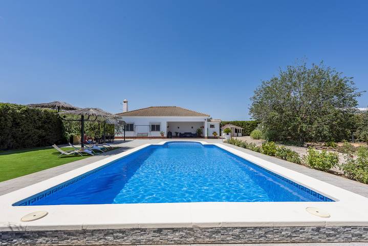 Casa rural para 6 personas, con jardín, Se admiten mascotas en Campiña de Morón y Marchena - 4