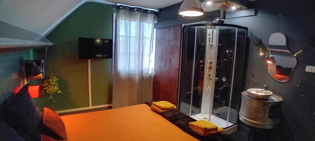 Chambre d’hôte pour 2 personnes, avec vue et jardin à Saint-Germain-du-Corbéis - 3