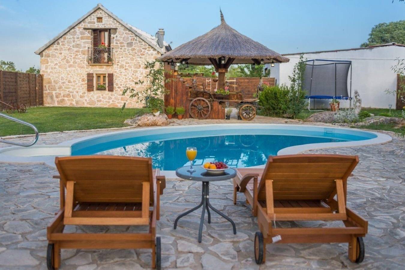 Charmante Ferienvilla Krka in Dalmatinisches Zagora