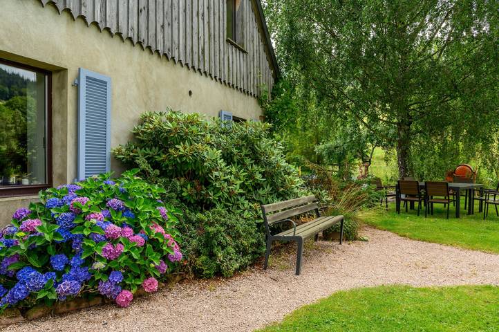 Appartement entier, Appartement "Lodjadis" avec vue sur les montagnes, jardin privé et Wi-Fi in Labaroche, Parc naturel régional des Ballons des Vosges