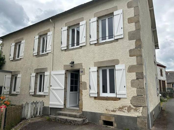 Location de vacances pour 12 personnes, avec jardin et vue à Biollet - 3