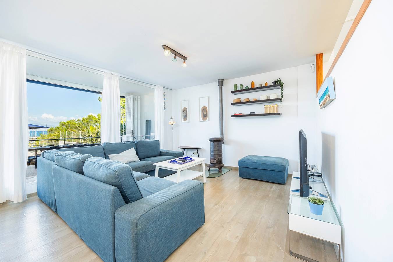 Casa vacanze 'Son Veri D'abaix Derecha' con vista mare, Wi-Fi e aria condizionata in El Arenal, Llucmajor