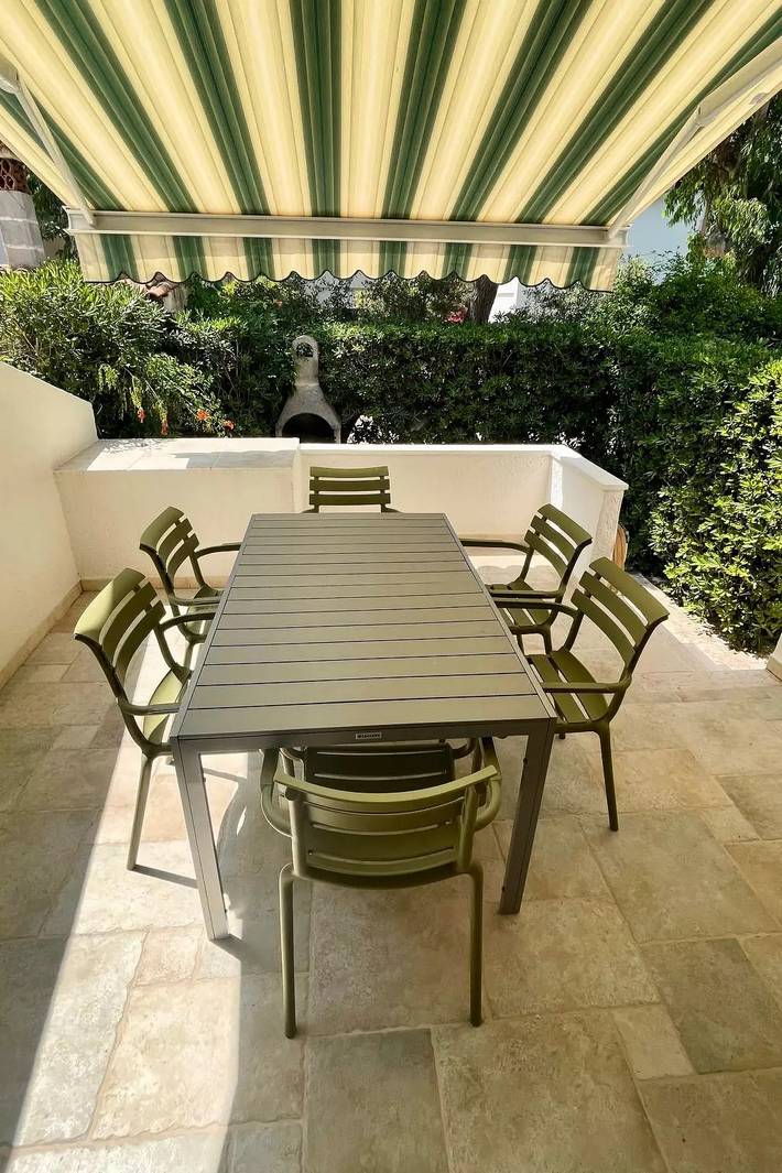 Villa pour 5 personnes, avec Balcon ainsi que Terrasse et Jardin à Bari