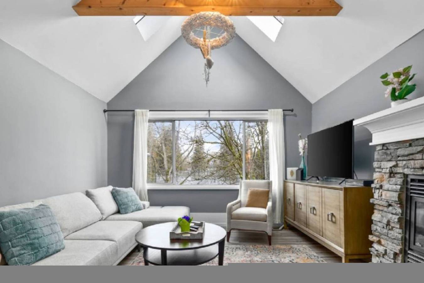 Duplex in Jericho Beach in Vancouver, British Columbia