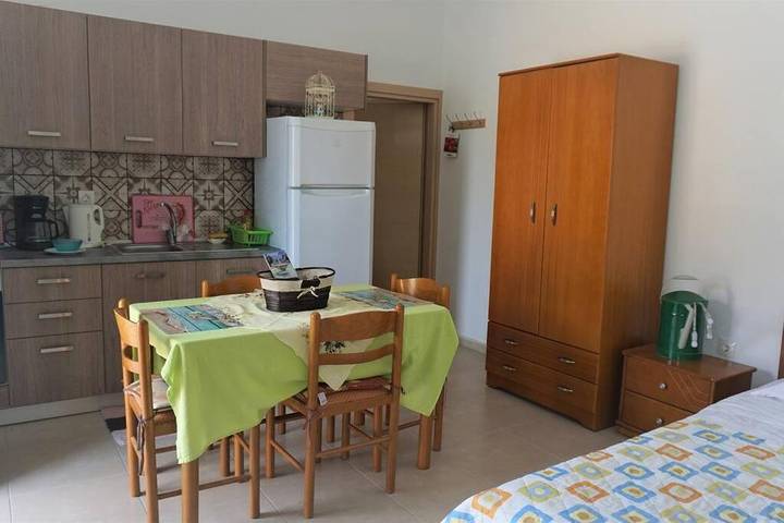 Vakantieappartement voor 2 personen, met terras in Faliraki