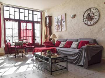 Gîte pour 5 Personnes dans Saint-Bonnet-de-Rochefort, Région de Vichy, Photo 2