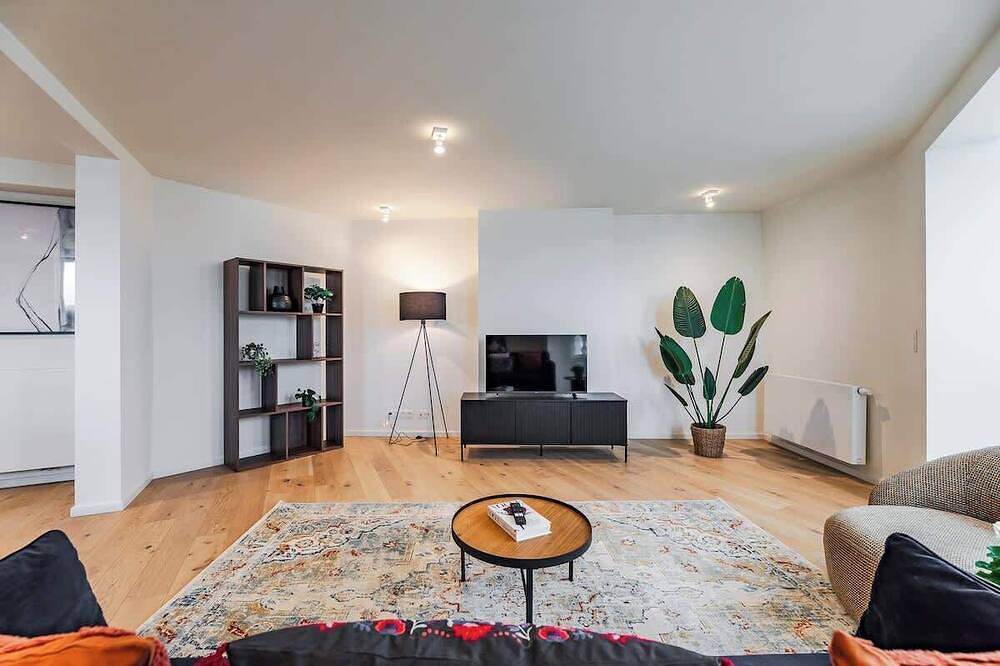 Ganze Wohnung, Luxury Penthouse with Panoramic Views 3Br in Etterbeek, Flandern