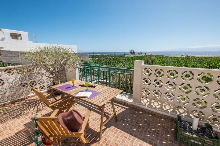 Casa vacanze tradizionale "Casa Tabaiba" ad Alcalá con accesso al mare e terrazza privata in Playa la Jaquita, Guia de Isora