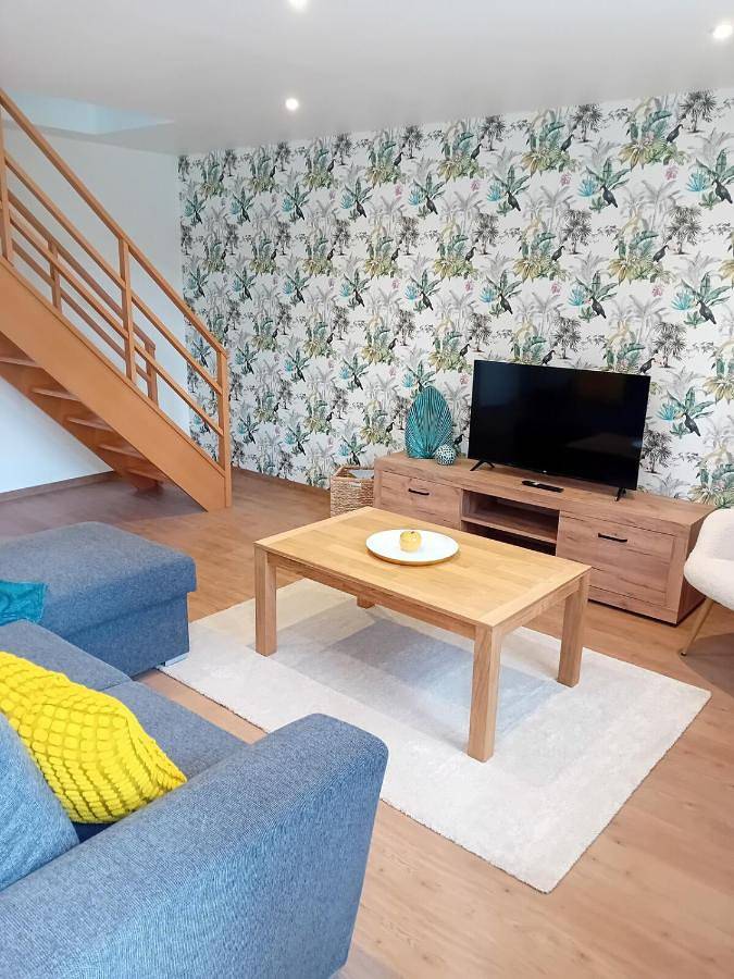 Location de vacances pour 6 personnes, avec jardin à Épégard