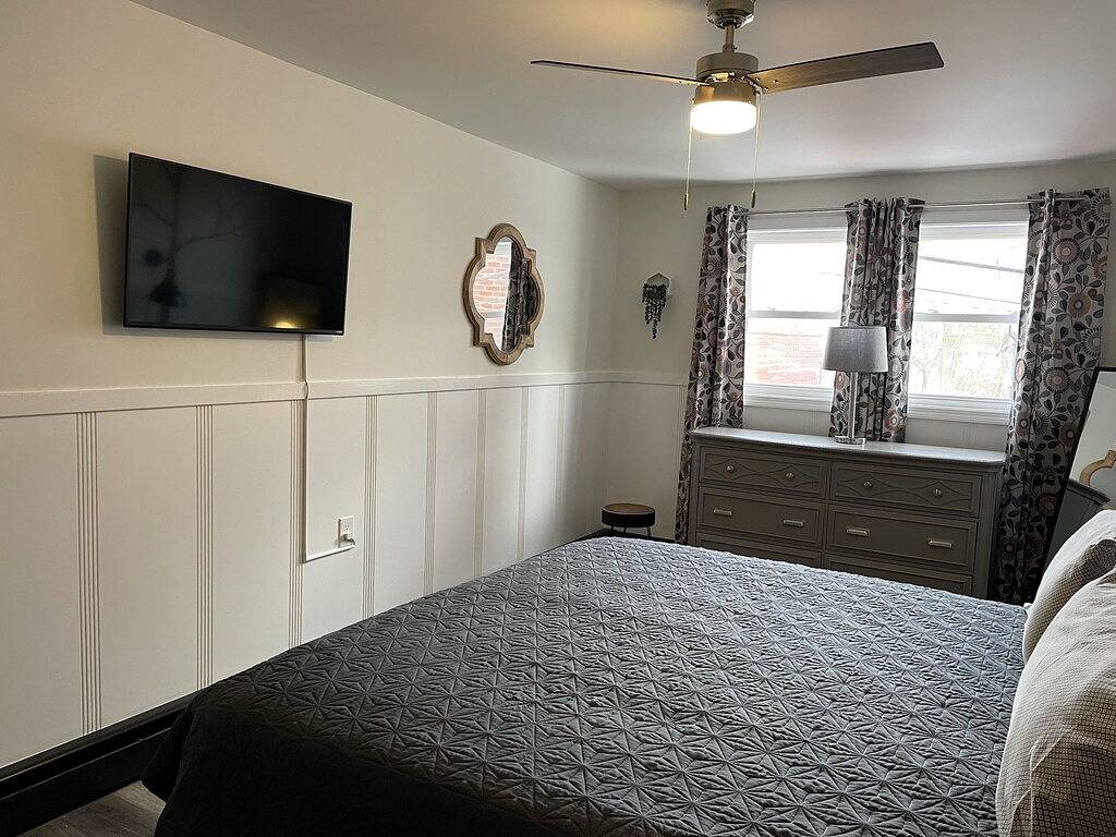 Ganze Wohnung, Brand new Apt B: 1 Bedroom 1 Bath in the Heart of Downtown Ellsworth in Ellsworth, Hancock County