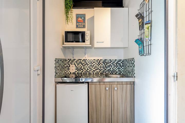 Gîte pour 2 personnes, avec Jardin à Taillades - 4