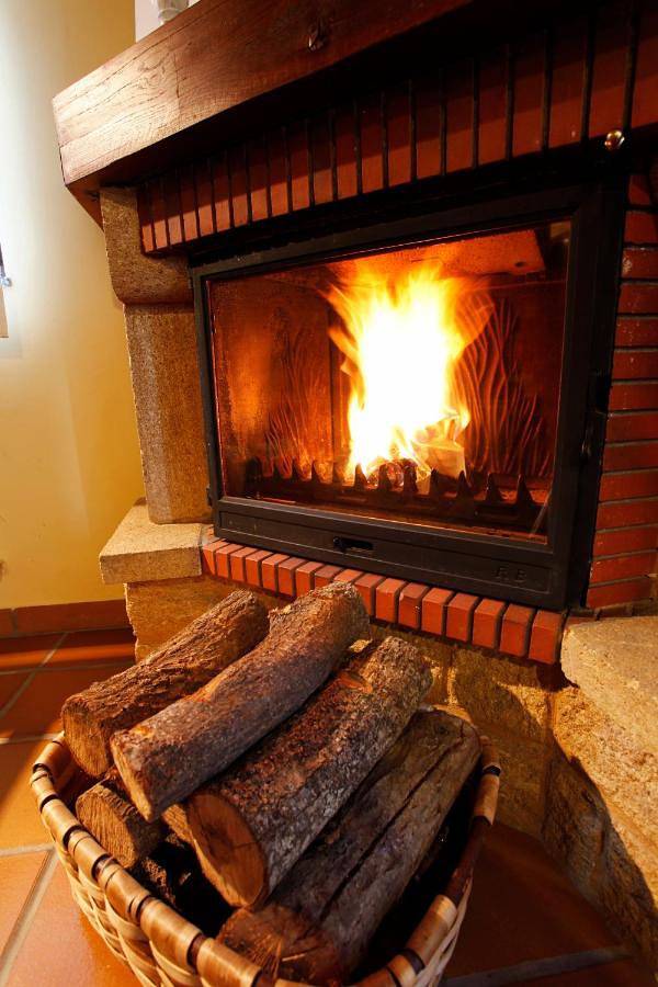 Apartamento entero, Casa Rural Puerta del Sol de 3 habitaciones in Candelario, Provincia de Salamanca