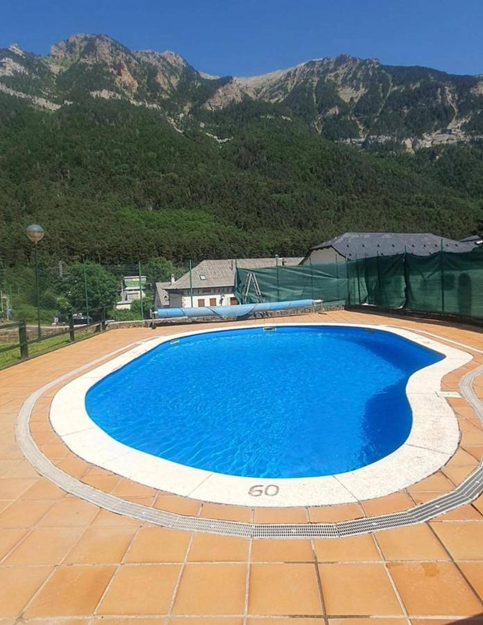 Gîte pour 4 personnes, avec vue et balcon à Canfranc
