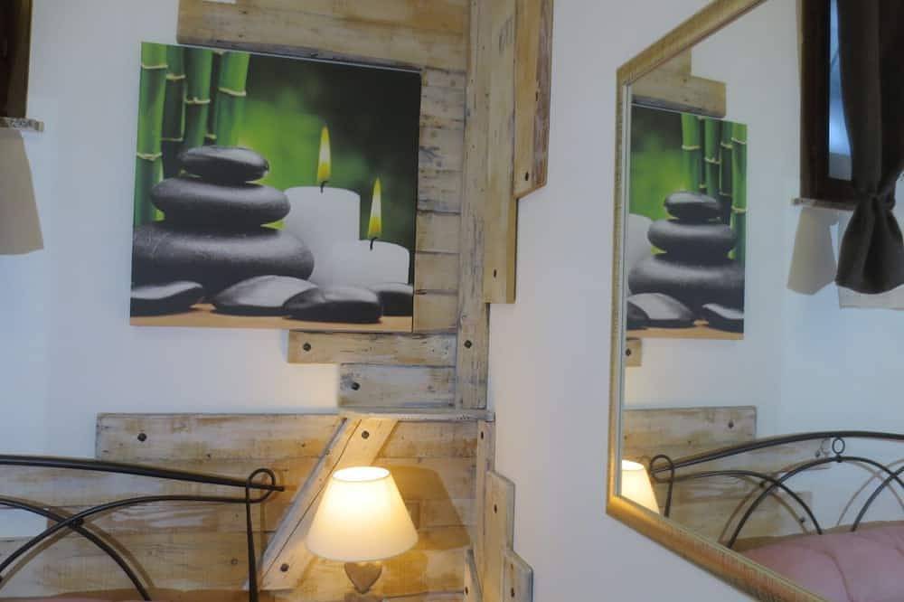 Ganze Wohnung, Luxus-Suite Molveno Center - White Modernes Design Möbel in Molveno, Brentagruppe
