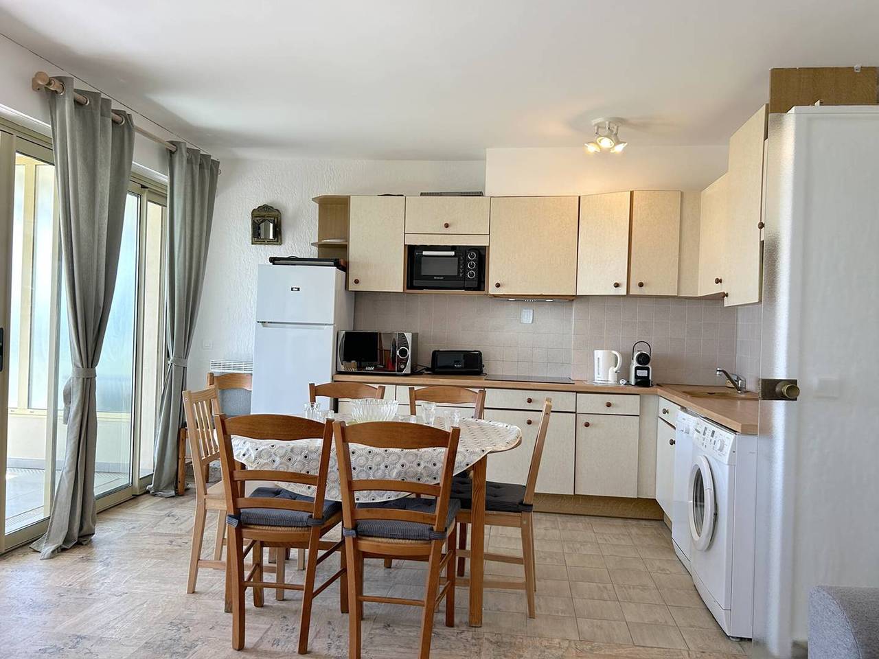 Entire apartment, 3-room apartment for 4 people with parking in Le Lavandou in Le Lavandou, Parc national Port-Cros