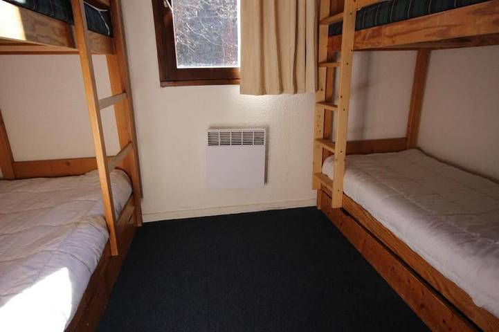 Appartement entier, À 100m des pistes de ski, 5ème étage, vue montagne, balcon, parking, télévision, casier à ski, 35m² in Massif de la Vanoise