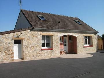 Gîte pour 6 personnes, avec jardin, adapté aux familles à Chef-du-Pont