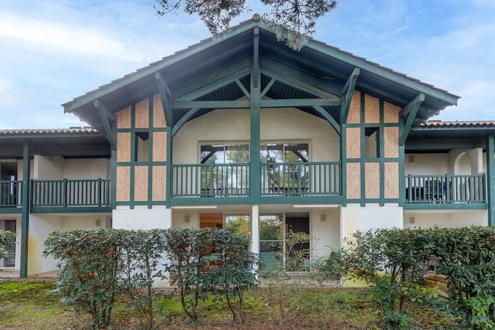 Apartamento inteiro, Apartamento "Bisbau" com Terraço Privado, Jardim Privado e Piscinas Partilhadas in Moliets-et-Maa, Côte d’Argent
