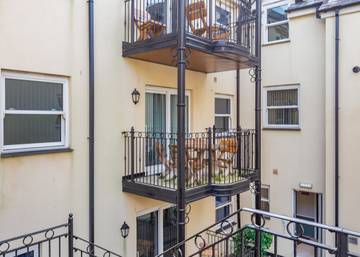 Apartment for 6 People in Watergate Bay, Newquay, Photo 2