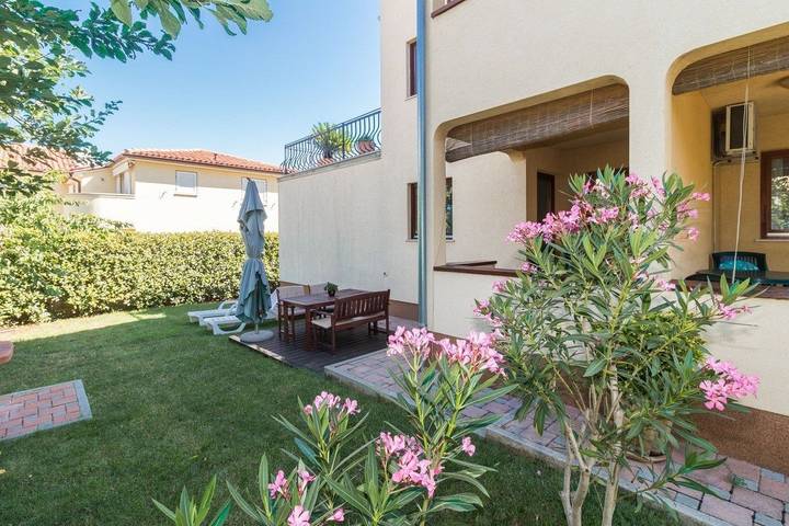 Apartamento de vacaciones para 4 personas, con jardín - 1