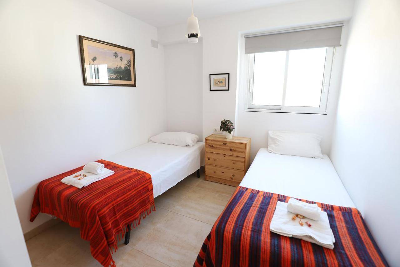 Apartamento entero, Three-Bedroom Apartment in Playa de Almenara, Almenara