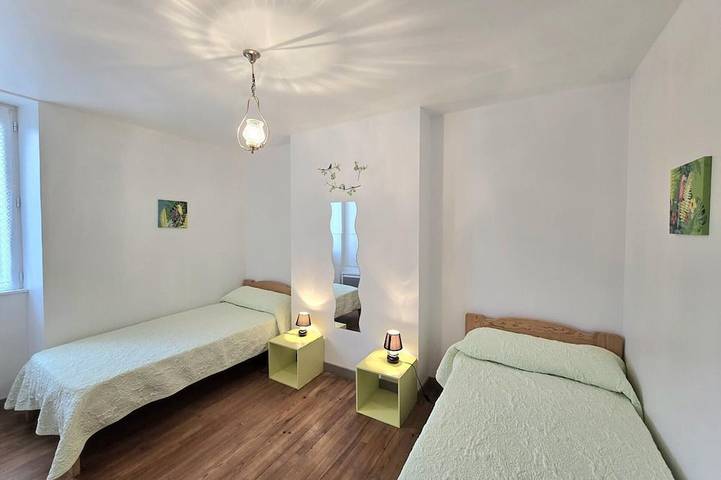 Gîte pour 6 personnes, avec jardin à Campagne (homonymie) - 4