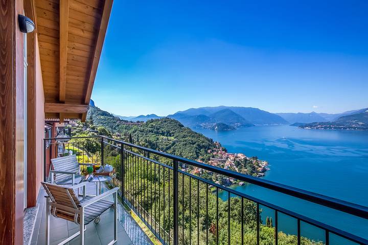 Gîte pour 2 personnes, avec piscine ainsi que vue sur le lac et balcon dans Perledo - 3