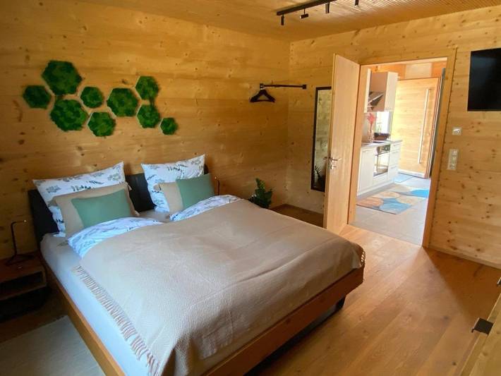 Ferienwohnung für 2 Personen, mit Garten und Ausblick in Berg