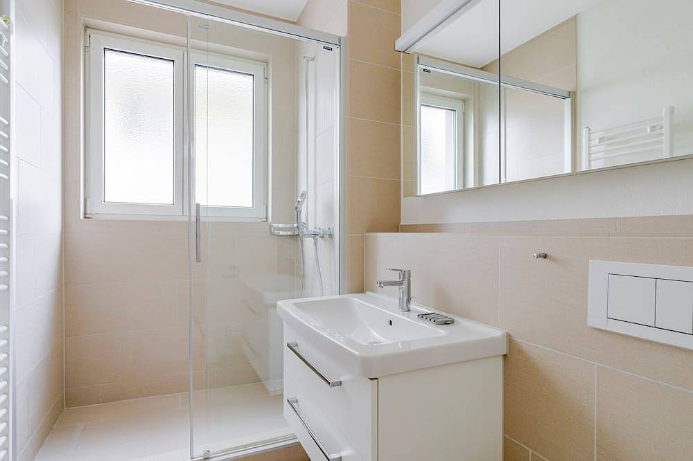 Ganze Wohnung, Blueground | Enge, balcony, nr Lake Zürich in Zürich, Bezirk Zürich