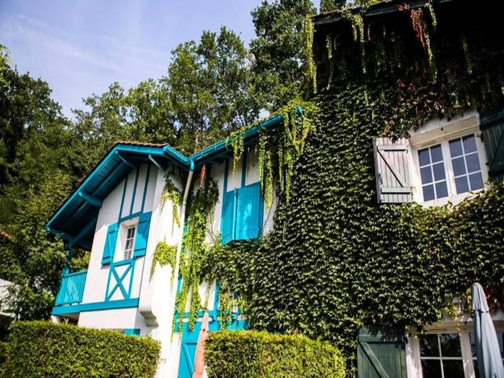 Gîte pour 4 personnes, avec terrasse, adapté aux familles à La Bastide-Clairence