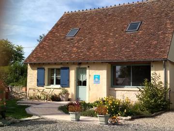 Gîte pour 8 personnes, avec terrasse et jardin dans le Cher