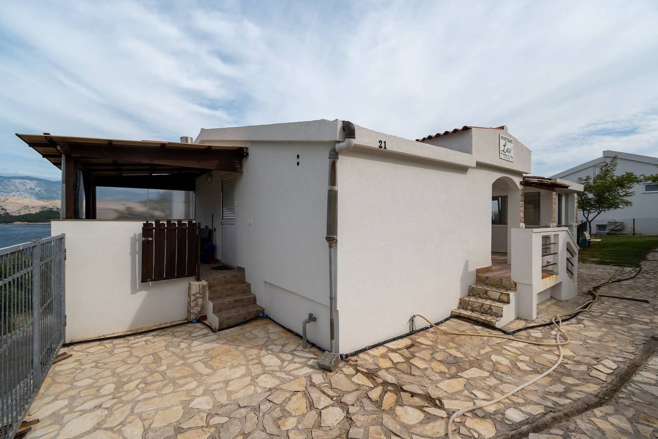 Ganze Wohnung, 1-Zimmer-Ferienwohnung mit Terrasse und Meerblick Sveti Marko, Pag A-21654-b in Mandre, Pag