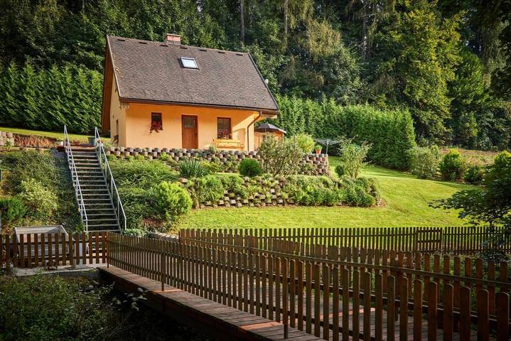 Dom dla 5 osób, z Balkon i Taras oraz Ogród i Widok w Trutnov