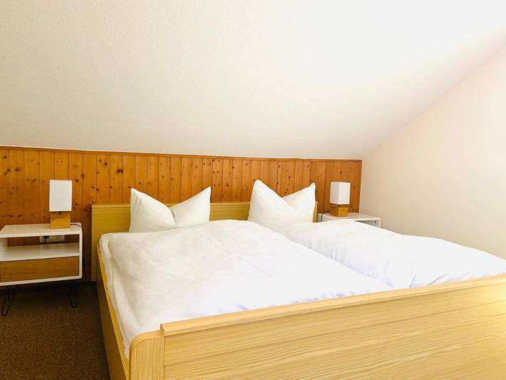 Ferienwohnung für 3 Personen, mit Balkon und Garten sowie Ausblick