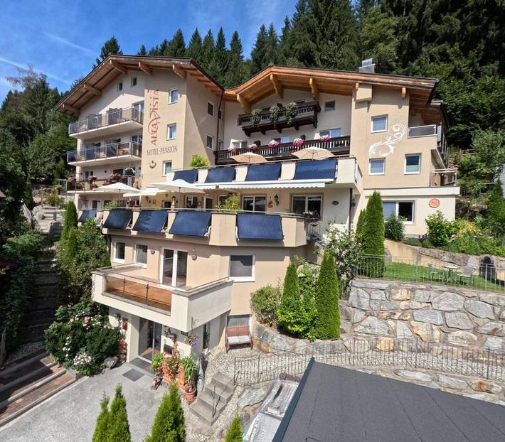 BnB für 2 Personen, mit Garten und Ausblick sowie Sauna, mit Haustier in Neukirchen am Großvenediger