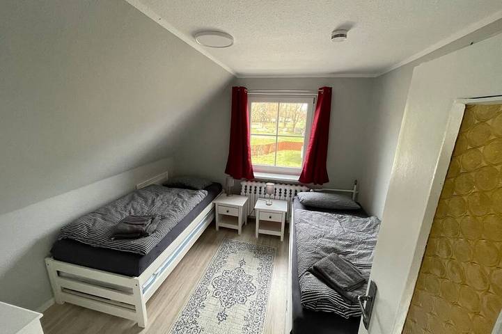 Ganze Wohnung, Ruefh - Gartenwohnung - Ruegenferienhaus in Schaprode, Rügen
