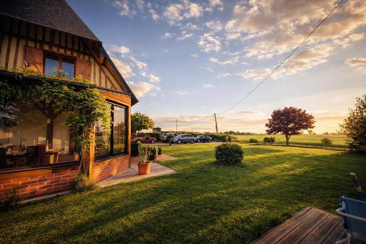 Gîte pour 2 personnes, avec vue ainsi que jardin et terrasse dans Mesnil-Panneville