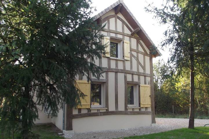 Gîte pour 6 personnes, avec jardin et jacuzzi