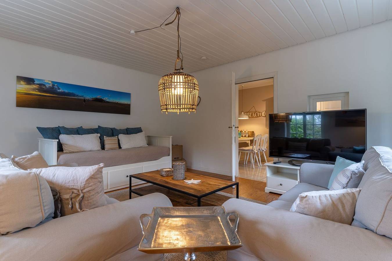 Ganze Wohnung, 3-Zimmer Fewo mit Hund im romantischen Reetdachanwesen Hus op de Dün in St. Peter-Ording, Eiderstedt